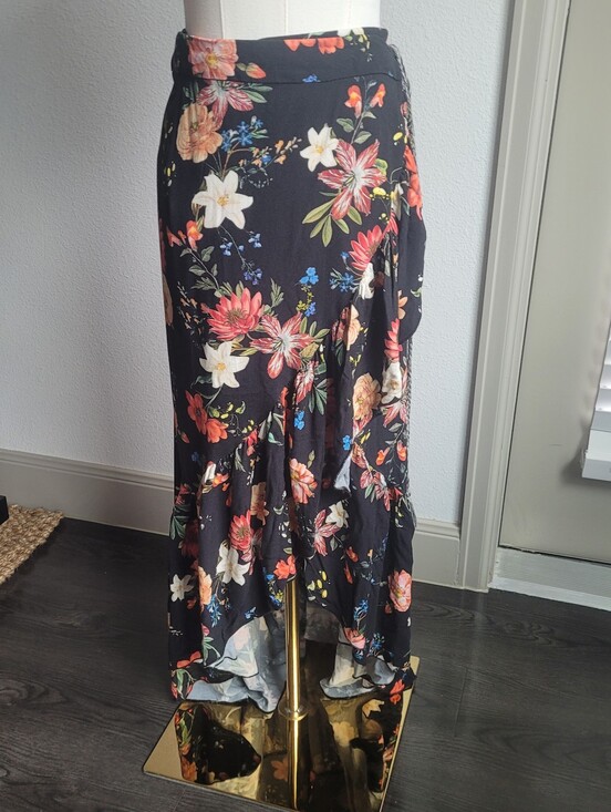 FARM Rio Dresses & Skirts - FARM Rio Black Tropical Floral Ruffle High-Low Wrap Skirt Tassels Medium M Boho